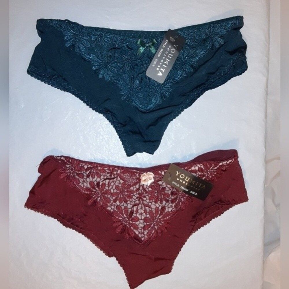 Youmita Floral Embroidery Small Hipster Bundle NWT